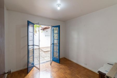 Casa para alugar com 317m², 4 quartos e 2 vagasQuarto 2