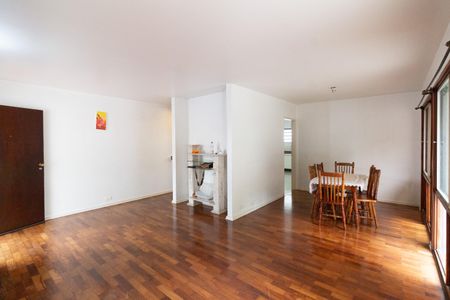 Sala de casa para alugar com 3 quartos, 317m² em Parque Continental, São Paulo