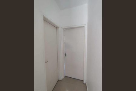 Corredor de apartamento para alugar com 1 quarto, 53m² em Rio Branco, Porto Alegre