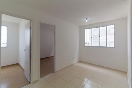 Sala de apartamento para alugar com 2 quartos, 35m² em Jardim Adutora, São Paulo