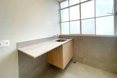 Apartamento à venda com 98m², 3 quartos e 1 vagaÁrea de Serviço