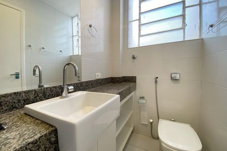 Apartamento à venda com 98m², 3 quartos e 1 vagaBanheiro da Suíte 2