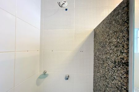 Apartamento à venda com 98m², 3 quartos e 1 vagaBanheiro da Suíte 2