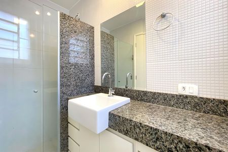 Apartamento à venda com 98m², 3 quartos e 1 vagaBanheiro da Suíte 2