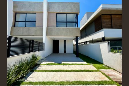 Casa para alugar com 160m², 3 quartos e 2 vagas Casa para alugar com 160m², 3 quartos e 2 vagasFachada