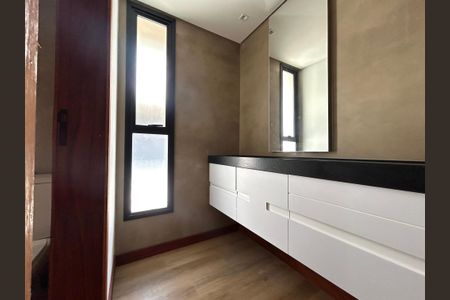 Casa para alugar com 160m², 3 quartos e 2 vagas Casa para alugar com 160m², 3 quartos e 2 vagasBanheiro Social