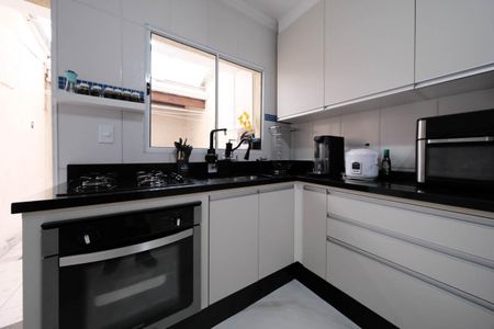 Casa à venda com 100m², 2 quartos e 2 vagasCozinha