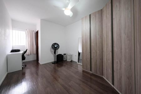 Casa à venda com 100m², 2 quartos e 2 vagasSuíte 2