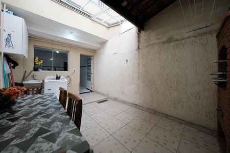 Casa à venda com 100m², 2 quartos e 2 vagasÁrea de Serviço