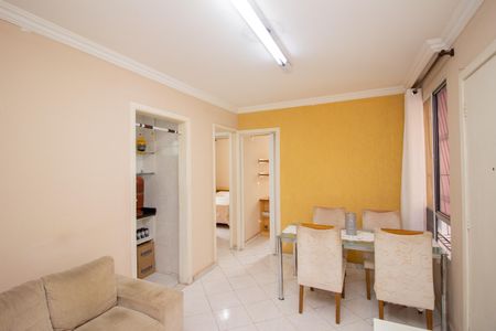 Sala de apartamento à venda com 2 quartos, 50m² em L Vista, Contagem