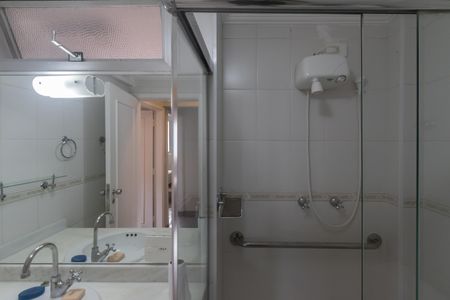 Apartamento para alugar com 73m², 2 quartos e 1 vagaBanheiro Corredor