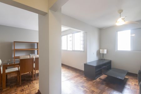Apartamento para alugar com 73m², 2 quartos e 1 vagaSala