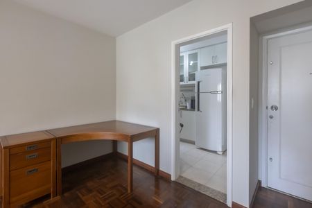 Apartamento para alugar com 73m², 2 quartos e 1 vagaSala