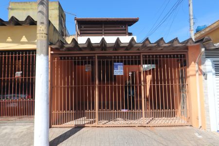 Casa para alugar com 50m², 1 quarto e 1 vagaFachada