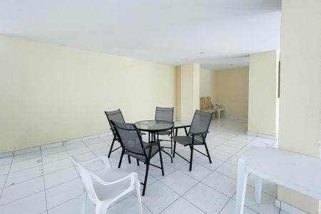 Apartamento à venda com 62m², 2 quartos e 1 vaga Apartamento à venda com 62m², 2 quartos e 1 vagaÁrea Comum