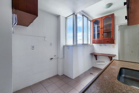Apartamento à venda com 62m², 2 quartos e 1 vaga Apartamento à venda com 62m², 2 quartos e 1 vagaCozinha