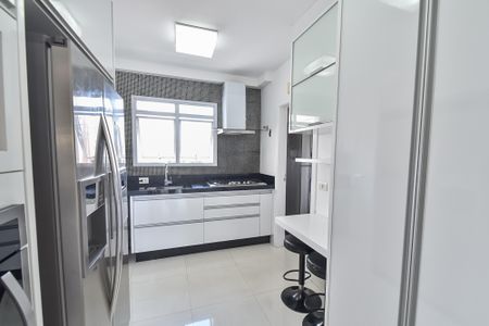 Apartamento para alugar com 137m², 3 quartos e 2 vagasCozinha
