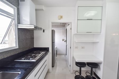 Apartamento para alugar com 137m², 3 quartos e 2 vagasCozinha