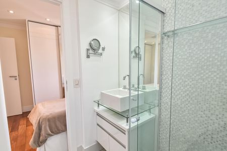 Apartamento para alugar com 137m², 3 quartos e 2 vagasBanheiro da suíte 1