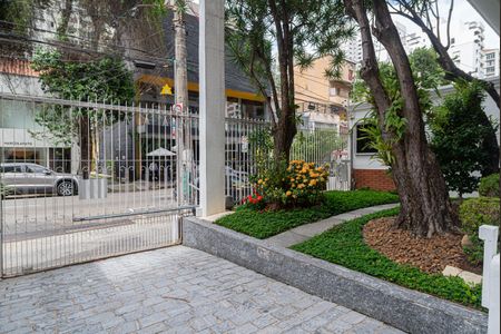 Apartamento para alugar com 94m², 3 quartos e 1 vaga Apartamento para alugar com 94m², 3 quartos e 1 vagaÁrea comum - Entrada do Edifício