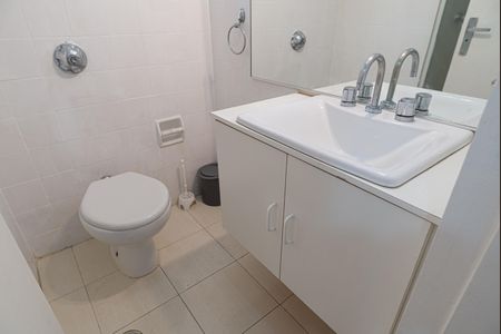 Apartamento para alugar com 94m², 3 quartos e 1 vaga Apartamento para alugar com 94m², 3 quartos e 1 vagaBanheiro 2