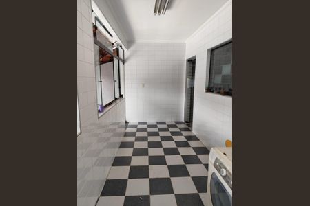 Casa para alugar com 400m², 3 quartos e 6 vagasCozinha