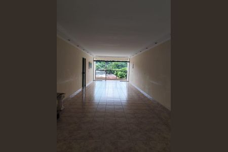 Casa para alugar com 400m², 3 quartos e 6 vagasÁrea externa