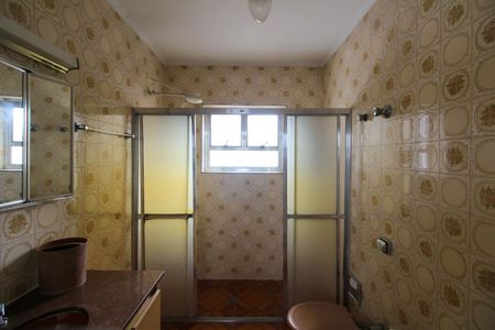 Casa para alugar com 239m², 3 quartos e 3 vagasBanheiro da Suíte