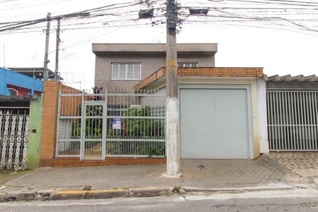 Casa para alugar com 239m², 3 quartos e 3 vagasFachada