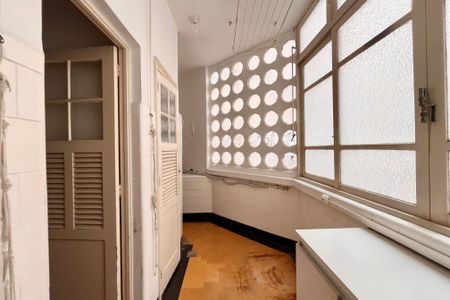 Apartamento à venda com 94m², 3 quartos e 1 vagaÁrea de Serviço