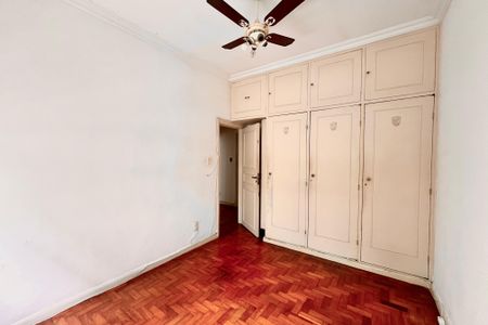 Apartamento à venda com 94m², 3 quartos e 1 vagaQuarto 2