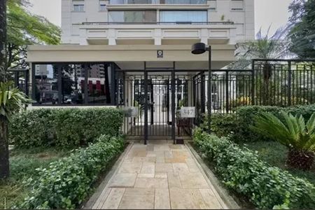 Apartamento à venda com 110m², 3 quartos e 2 vagasFachada e portaria