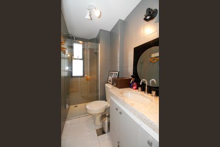 Apartamento à venda com 83m², 2 quartos e 1 vagaBanheiro Social