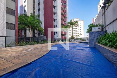 Apartamento à venda com 83m², 2 quartos e 1 vagaÁrea Comum - Piscina