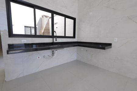 Casa à venda com 100m², 3 quartos e 2 vagasSala e Cozinha