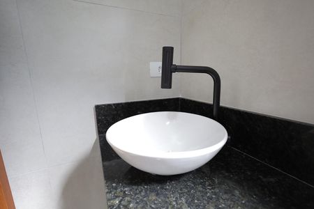 Casa à venda com 100m², 3 quartos e 2 vagasBanheiro Suíte