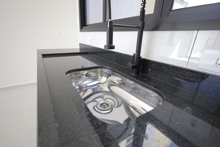 Casa à venda com 100m², 3 quartos e 2 vagasSala e Cozinha