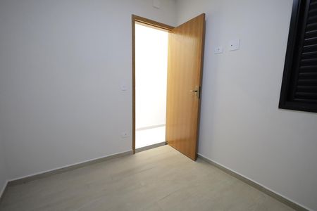 Casa à venda com 100m², 3 quartos e 2 vagasQuarto 2