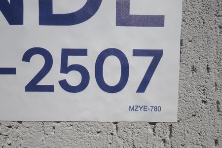 Casa à venda com 100m², 3 quartos e 2 vagasPlaca Instalada - 13/02/2026 - MZYE-780