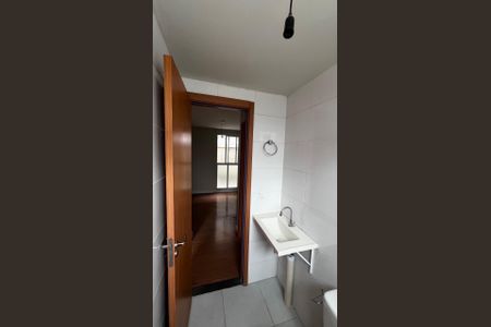 Apartamento para alugar com 40m², 2 quartos e 1 vaga Apartamento para alugar com 40m², 2 quartos e 1 vagaBanheiro