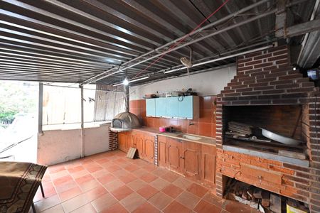 Casa à venda com 148m², 3 quartos e 1 vagaChurrasqueira