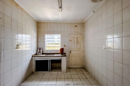 Casa à venda com 105m², 2 quartos e 2 vagas Casa à venda com 105m², 2 quartos e 2 vagasCozinha