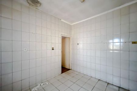 Casa à venda com 105m², 2 quartos e 2 vagas Casa à venda com 105m², 2 quartos e 2 vagasCozinha