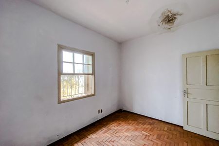 Casa à venda com 105m², 2 quartos e 2 vagas Casa à venda com 105m², 2 quartos e 2 vagasQuarto 2