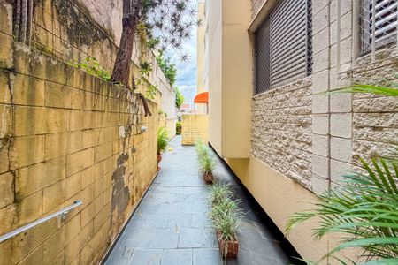 Apartamento à venda com 54m², 2 quartos e sem vaga Apartamento à venda com 54m², 2 quartos e sem vagaEntrada