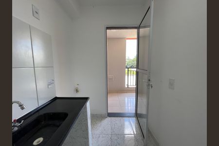 Apartamento para alugar com 57m², 2 quartos e 1 vaga Apartamento para alugar com 57m², 2 quartos e 1 vagaCozinha e Área de Serviço