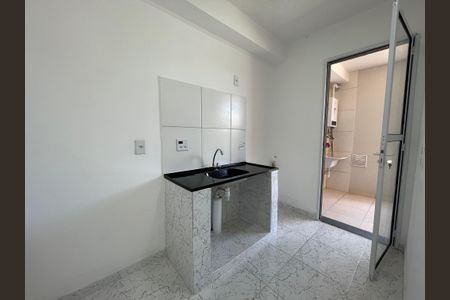 Apartamento para alugar com 57m², 2 quartos e 1 vaga Apartamento para alugar com 57m², 2 quartos e 1 vagaCozinha e Área de Serviço
