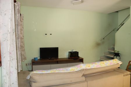 Casa para alugar com 4 quartos, 250m² em Chácara Canta Galo, Cotia