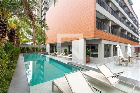 Studio à venda com 25m², 1 quarto e sem vagaÁrea comum - Piscina