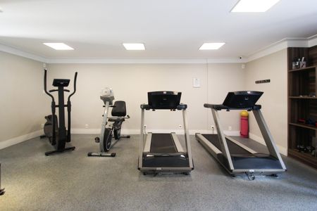 Apartamento à venda com 155m², 3 quartos e 3 vagas Apartamento à venda com 155m², 3 quartos e 3 vagasÁrea comum - Academia